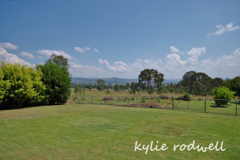 Photo - 61 Brooklands Dr , Beaudesert QLD 4285 - Image 2