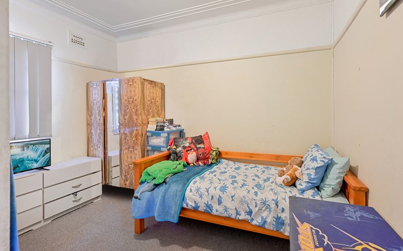 Photo - 61 Broughton Street, Campbelltown NSW 2560 - Image 6