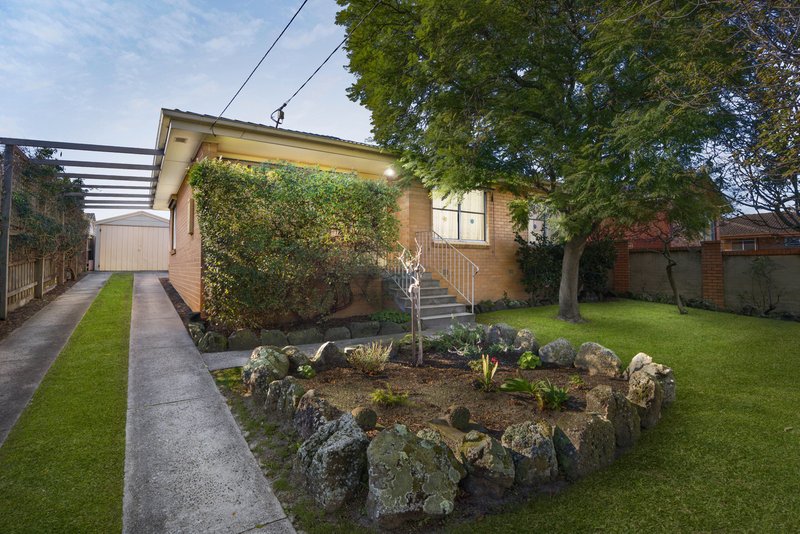 Photo - 61 Brunning Crescent, Frankston North VIC 3200 - Image 1
