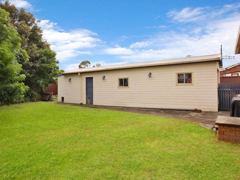 Photo - 61 Cameron Street, Doonside NSW 2767 - Image 7