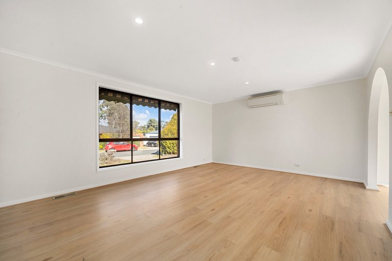 Photo - 61 Campaspe Circuit, Kaleen ACT 2617 - Image 3
