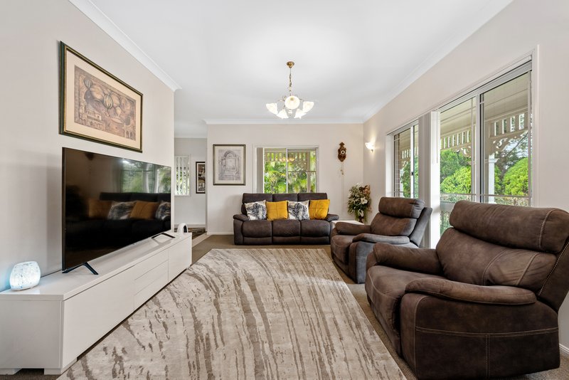 Photo - 61 Castle Hill Drive, Murrumba Downs QLD 4503 - Image 9