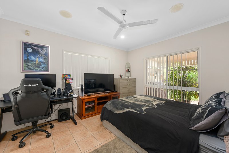 Photo - 61 Castle Hill Drive, Murrumba Downs QLD 4503 - Image 15