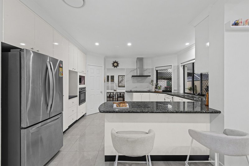 Photo - 61 Catania Street South, Wishart QLD 4122 - Image 7