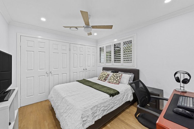 Photo - 61 Catania Street South, Wishart QLD 4122 - Image 24