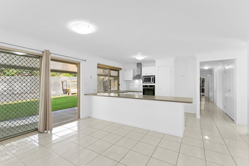 Photo - 61 Cintra Street, Durack QLD 4077 - Image 5