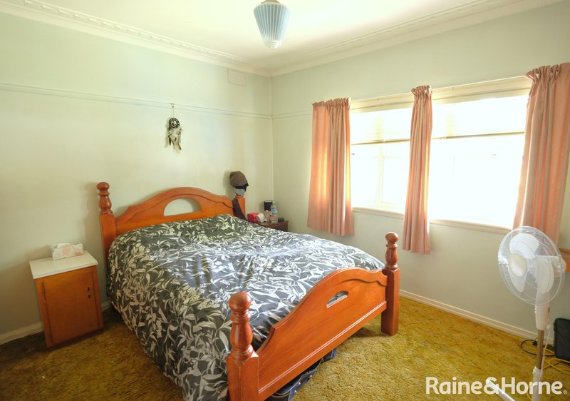 Photo - 61 Clive Street, Inverell NSW 2360 - Image 5