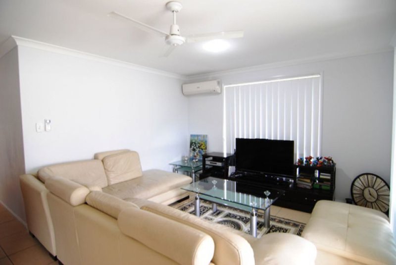 Photo - 61 Col Brown Avenue, Clinton QLD 4680 - Image 7