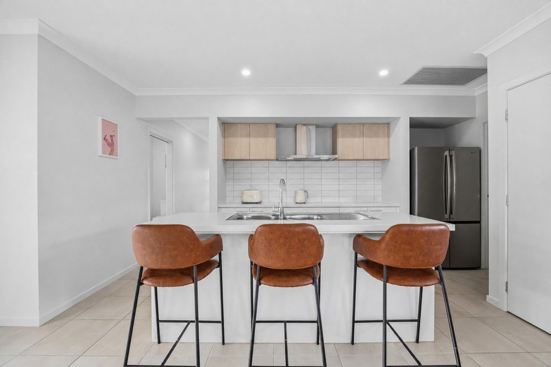 Photo - 61 Coppice Crescent, Banya QLD 4551 - Image 5