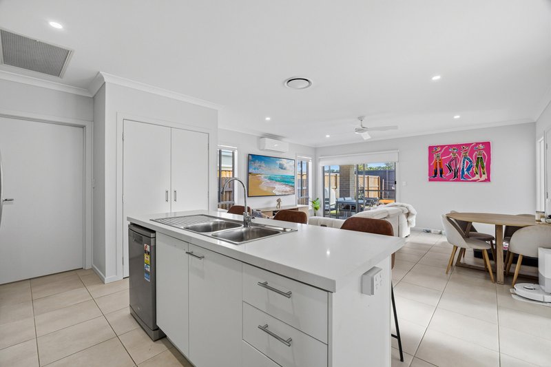 Photo - 61 Coppice Crescent, Banya QLD 4551 - Image 7