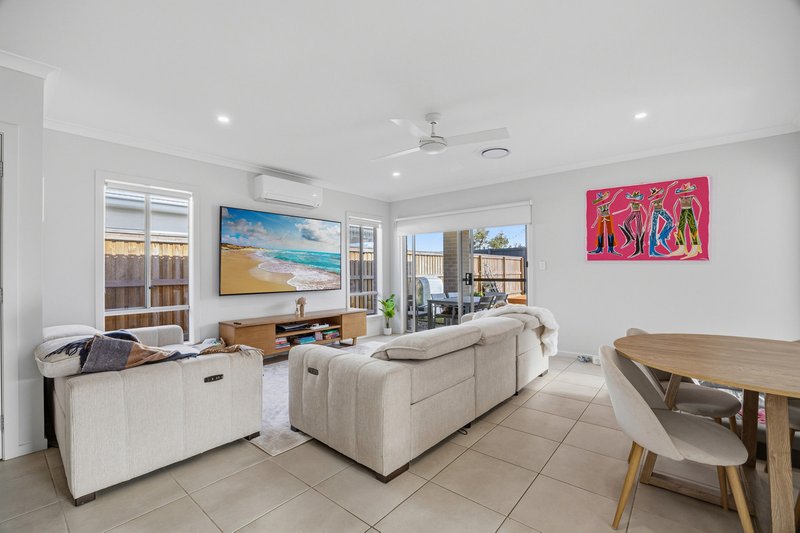 Photo - 61 Coppice Crescent, Banya QLD 4551 - Image 8