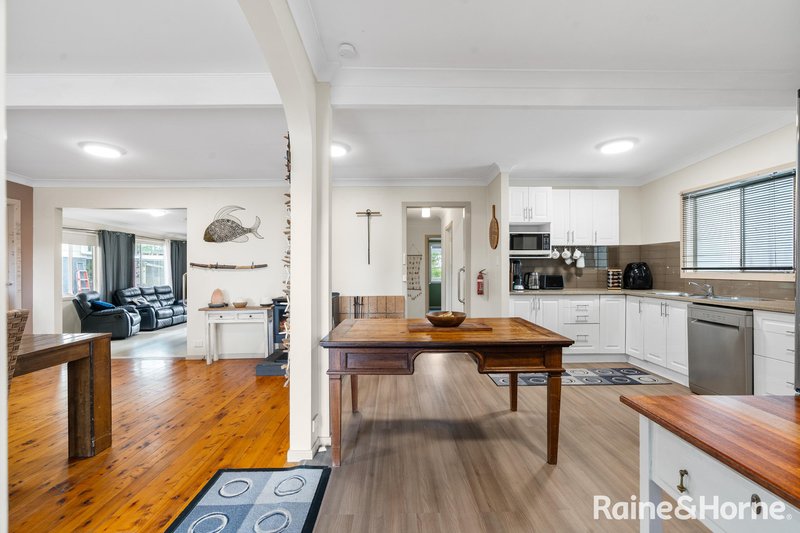 Photo - 61 Cornfield Parade, Fishermans Paradise NSW 2539 - Image 6