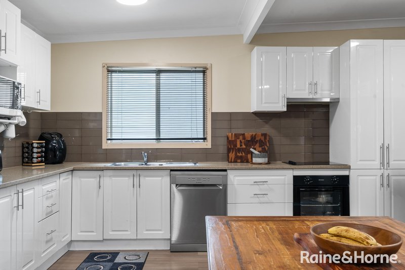 Photo - 61 Cornfield Parade, Fishermans Paradise NSW 2539 - Image 12