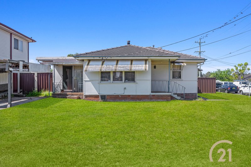 61 Crosby Crescent, Fairfield NSW 2165