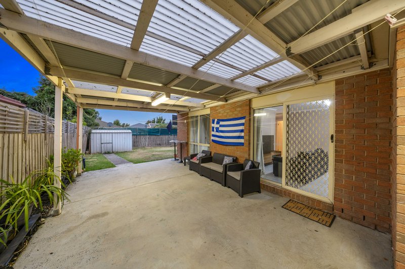 Photo - 61 Dartmoor Drive, Cranbourne East VIC 3977 - Image 14