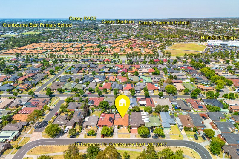 Photo - 61 Dartmoor Drive, Cranbourne East VIC 3977 - Image 21