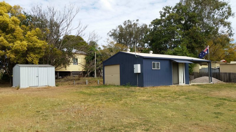 Photo - 61 David Street, Linville QLD 4314 - Image 2