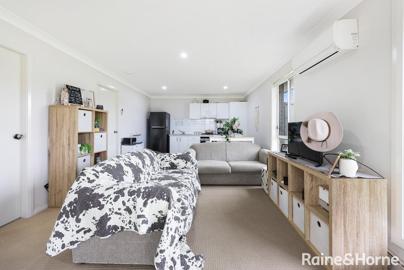 Photo - 61 Denman Avenue, Kootingal NSW 2352 - Image 3