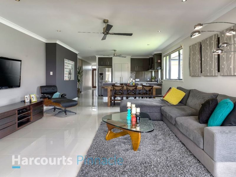 Photo - 61 Diamantina Crescent, Fitzgibbon QLD 4018 - Image 2