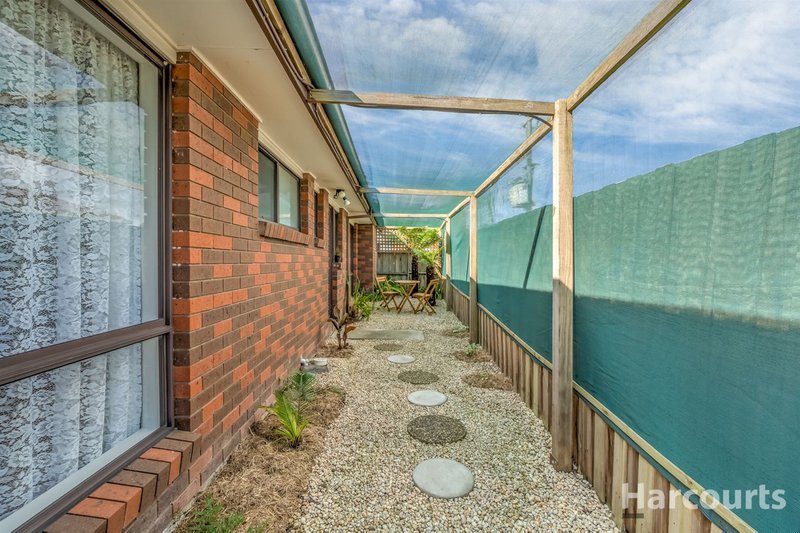 Photo - 61 Dinwoodie Drive, Newborough VIC 3825 - Image 11