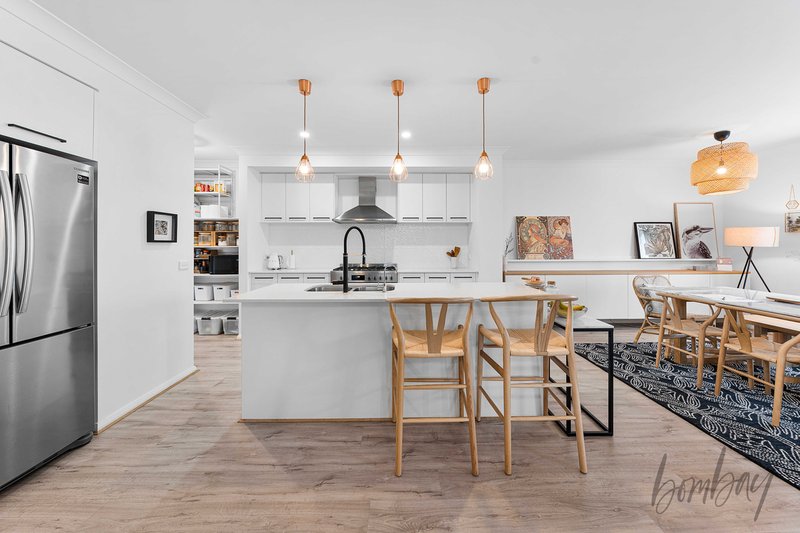 Photo - 61 Docker Circuit, Mickleham VIC 3064 - Image 5