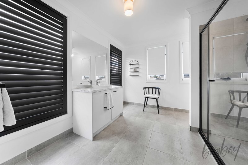 Photo - 61 Docker Circuit, Mickleham VIC 3064 - Image 12