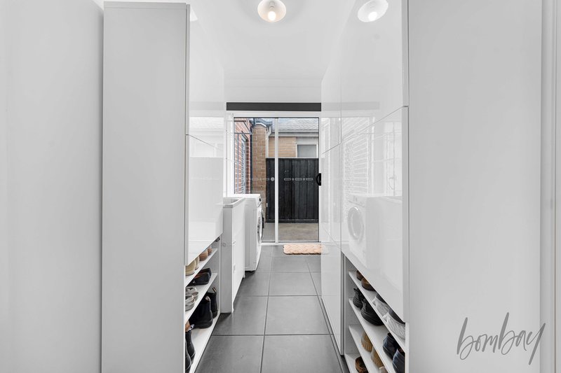 Photo - 61 Docker Circuit, Mickleham VIC 3064 - Image 18