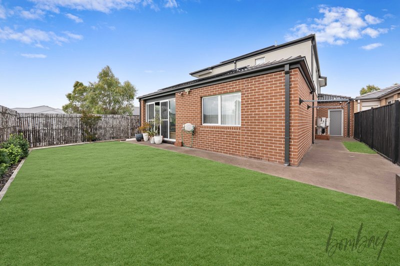 Photo - 61 Docker Circuit, Mickleham VIC 3064 - Image 22