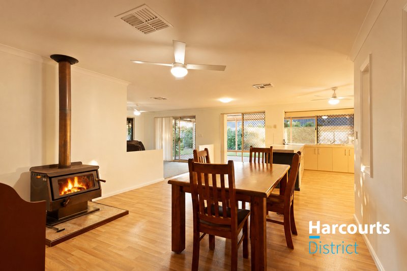 Photo - 61 Dongara Circle, Jane Brook WA 6056 - Image 6