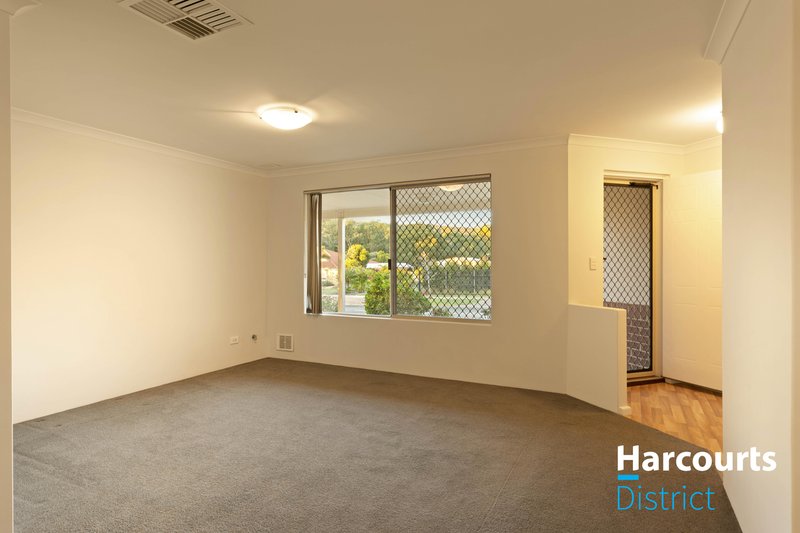 Photo - 61 Dongara Circle, Jane Brook WA 6056 - Image 17