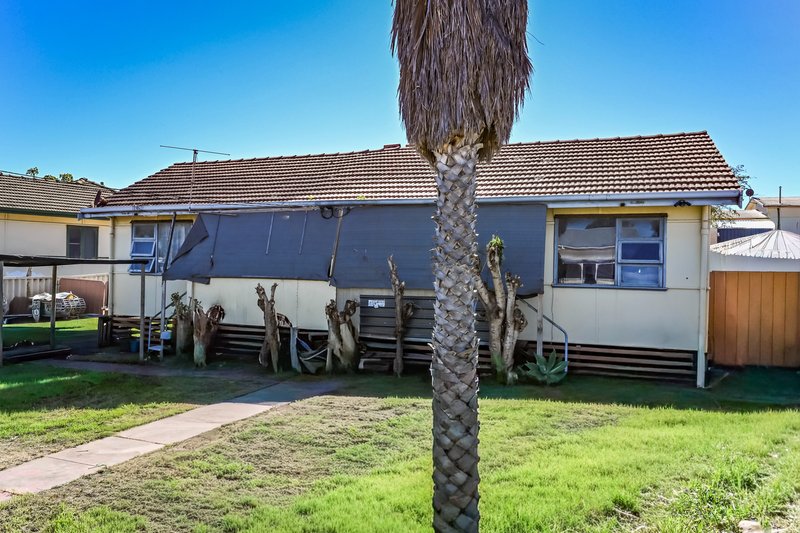 Photo - 61 Eastern Road, Geraldton WA 6530 - Image 1