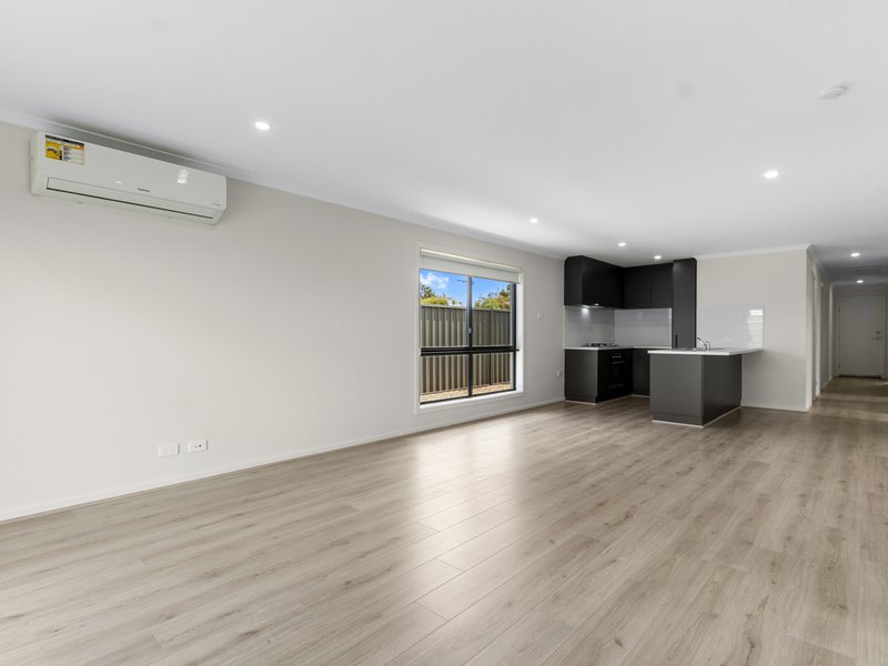 Photo - 61 Edgecombe Road, Davoren Park SA 5113 - Image 4