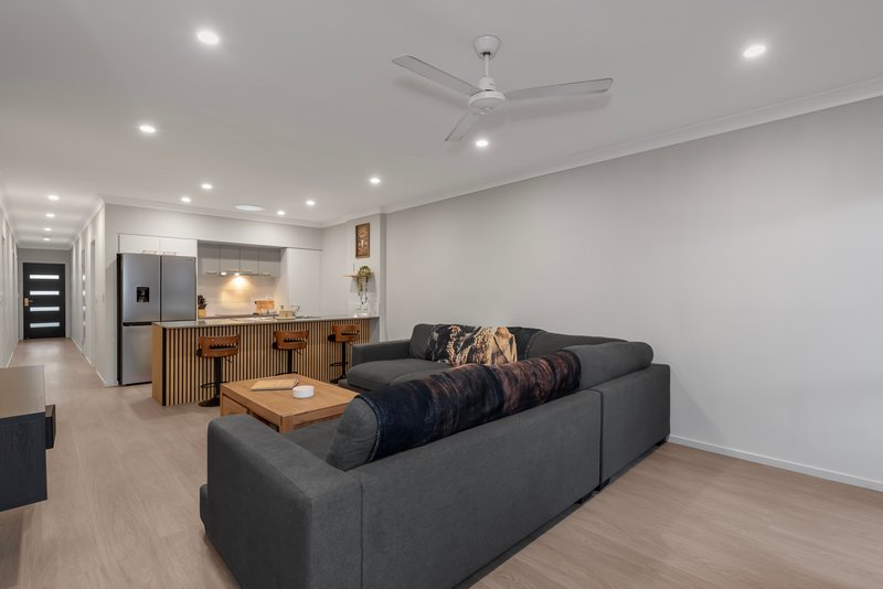 Photo - 6/1 Electra Street, Coomera QLD 4209 - Image 10