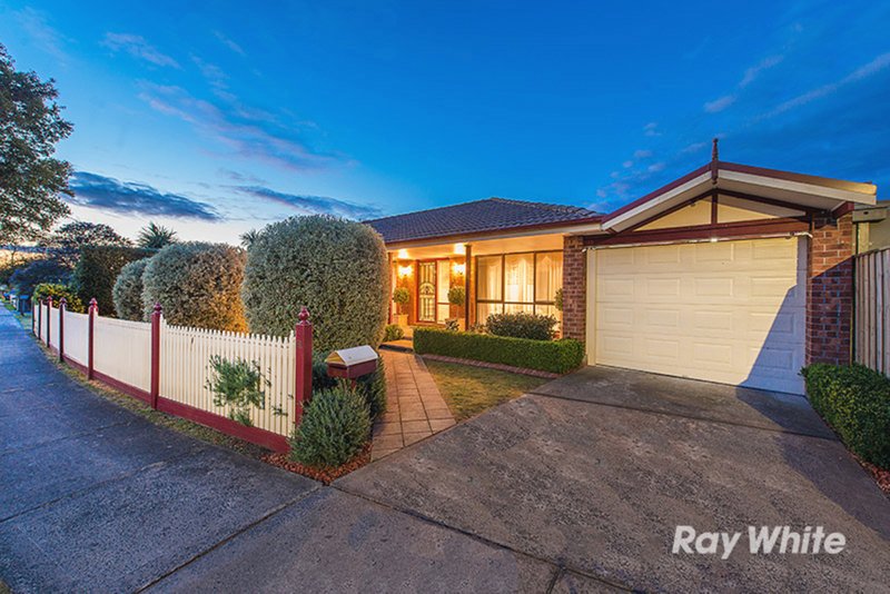 Photo - 61 Elizabeth Street, Cranbourne North VIC 3977 - Image 2