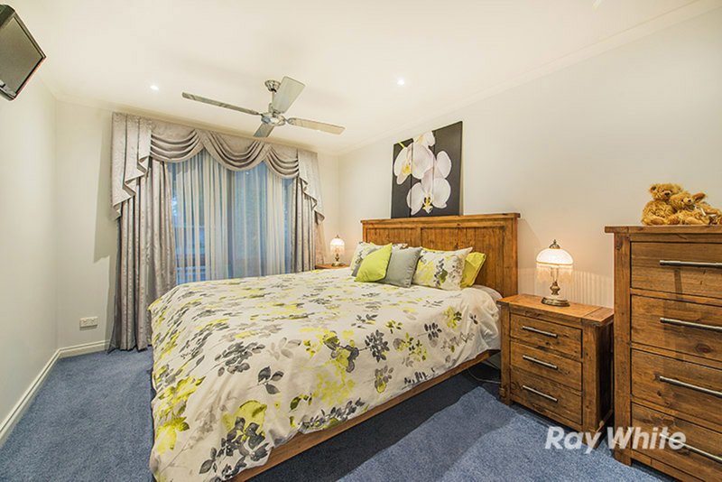 Photo - 61 Elizabeth Street, Cranbourne North VIC 3977 - Image 11