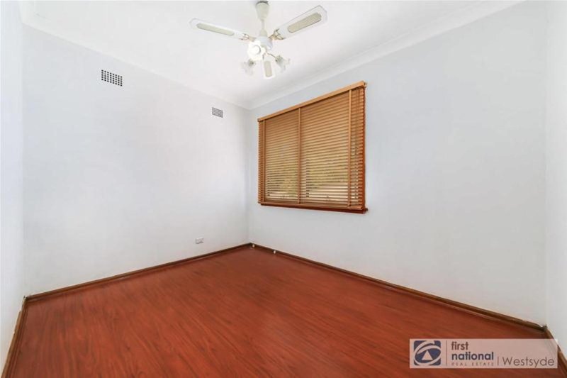 Photo - 61 Emert Street, Wentworthville NSW 2145 - Image 5