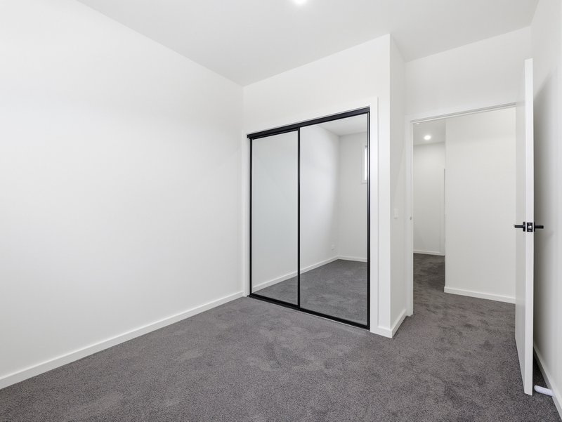Photo - 61 Everbloom Crescent, Tarneit VIC 3029 - Image 18