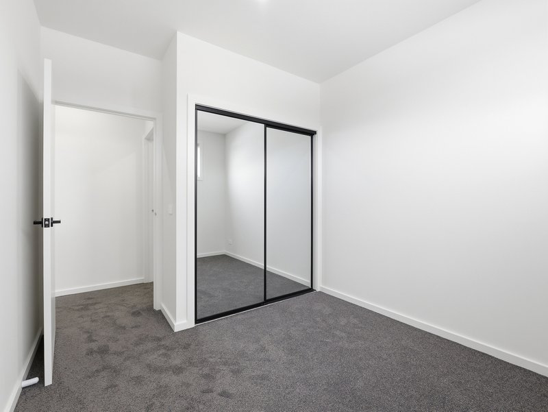 Photo - 61 Everbloom Crescent, Tarneit VIC 3029 - Image 20