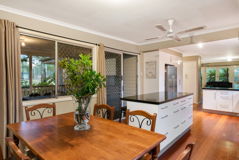 Photo - 61 Ferny Way, Ferny Hills QLD 4055 - Image 5