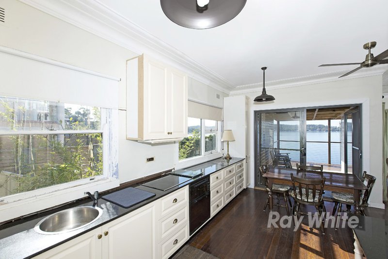 Photo - 61 Fishing Point Road, Rathmines NSW 2283 - Image 3