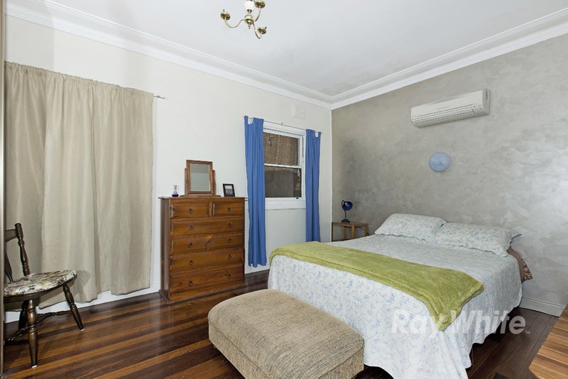 Photo - 61 Fishing Point Road, Rathmines NSW 2283 - Image 9