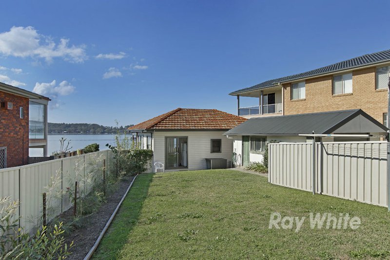 Photo - 61 Fishing Point Road, Rathmines NSW 2283 - Image 14