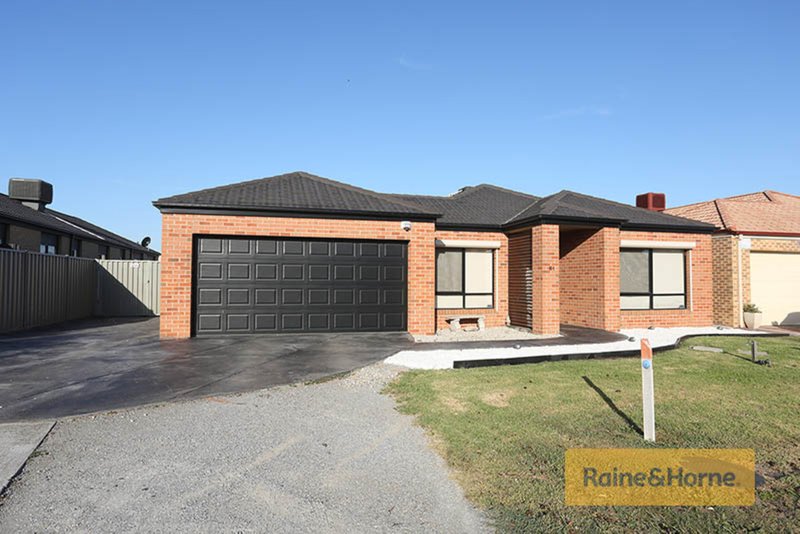 61 Flagstaff Loop, Craigieburn VIC 3064