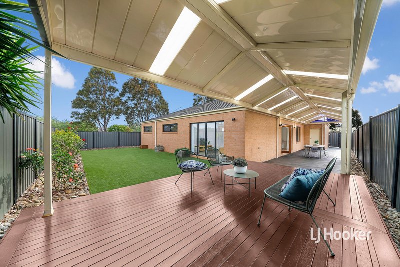 Photo - 61 Florey Avenue, Point Cook VIC 3030 - Image 22