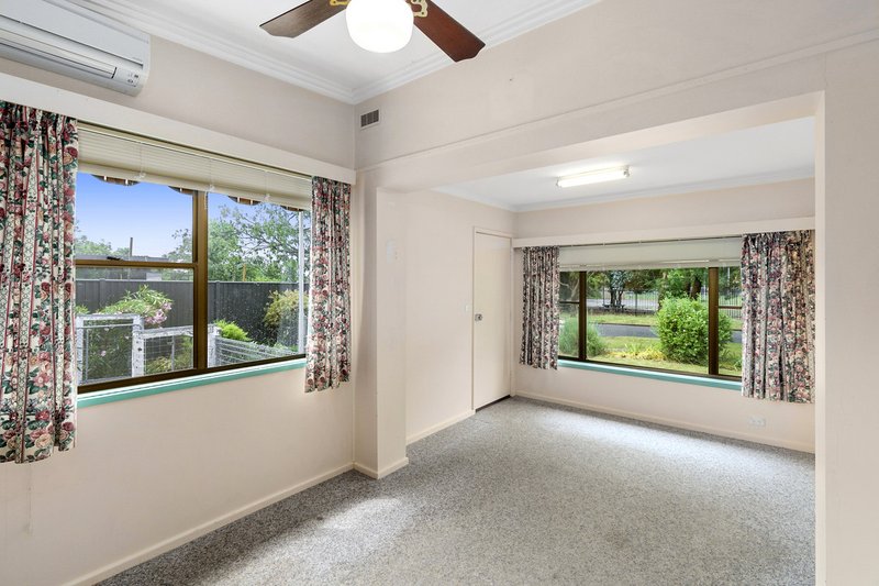 Photo - 61 Frome Street, Griffith ACT 2603 - Image 2