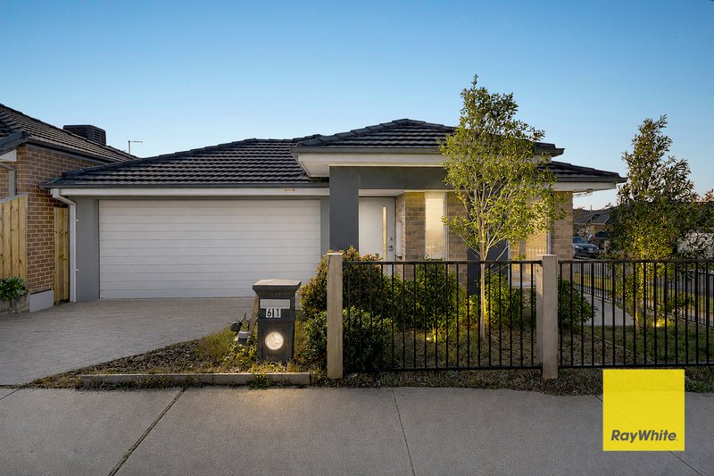 Photo - 61 Fuchsia Drive, Rockbank VIC 3335 - Image 2