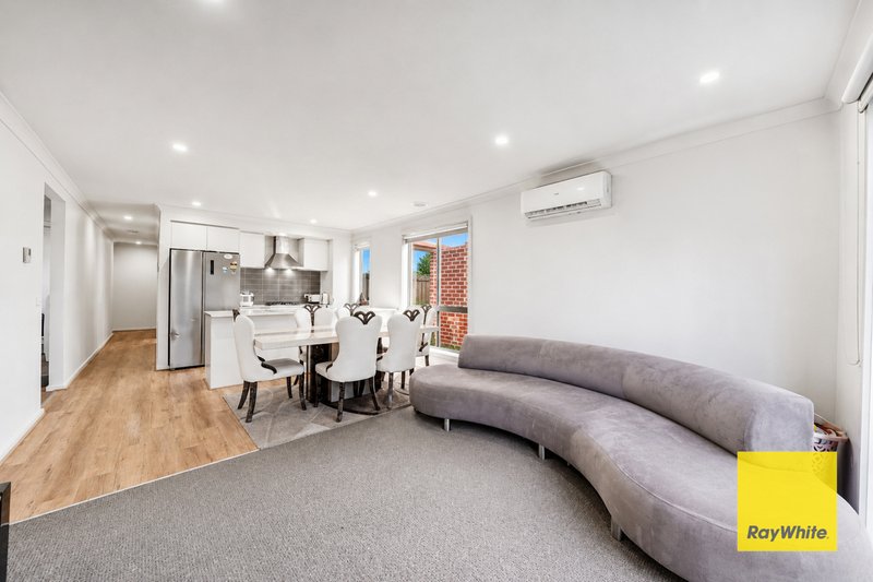 Photo - 61 Fuchsia Drive, Rockbank VIC 3335 - Image 16