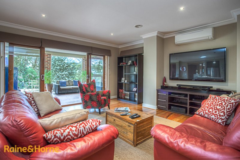 Photo - 61 Fullwood Drive, Sunbury VIC 3429 - Image 8