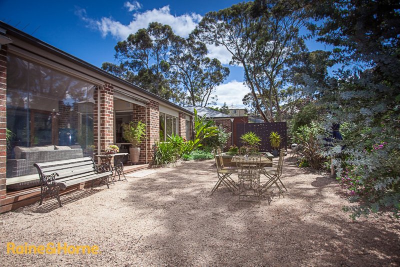 Photo - 61 Fullwood Drive, Sunbury VIC 3429 - Image 17