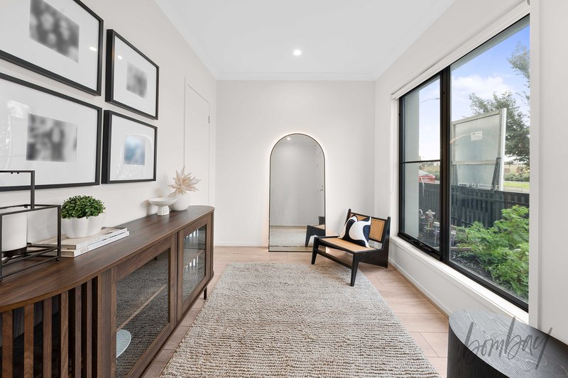 Photo - 61 Garrong Avenue, Wollert VIC 3750 - Image 4